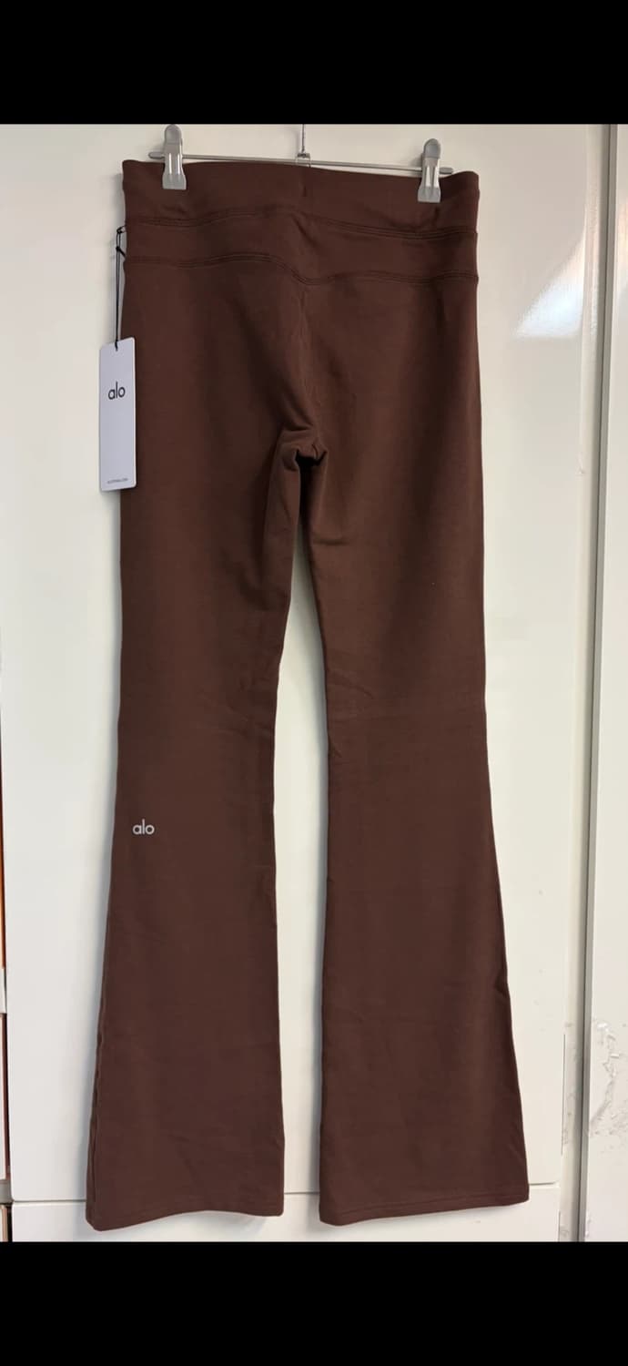 ALO 알로 요가 스웨이 부츠컷 스웨트팬츠 브라운 상품이미지2