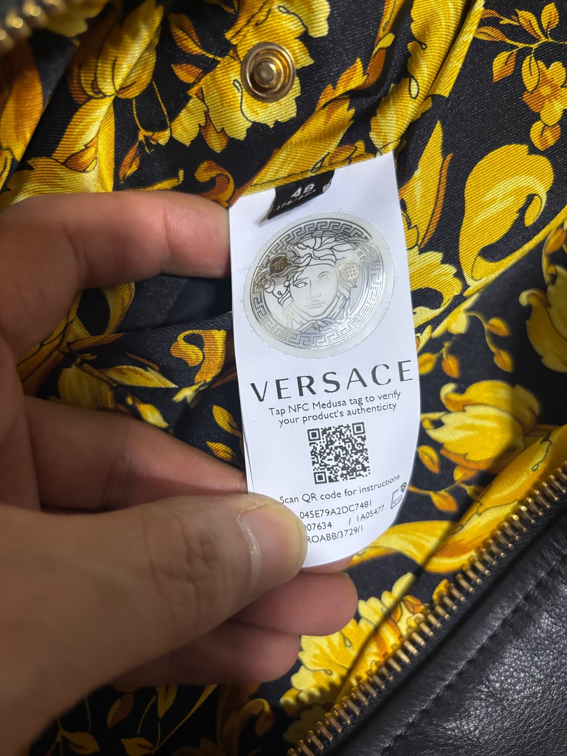 베르사체 가죽레더 봄버 자켓 싸게 팝니다 상품이미지3