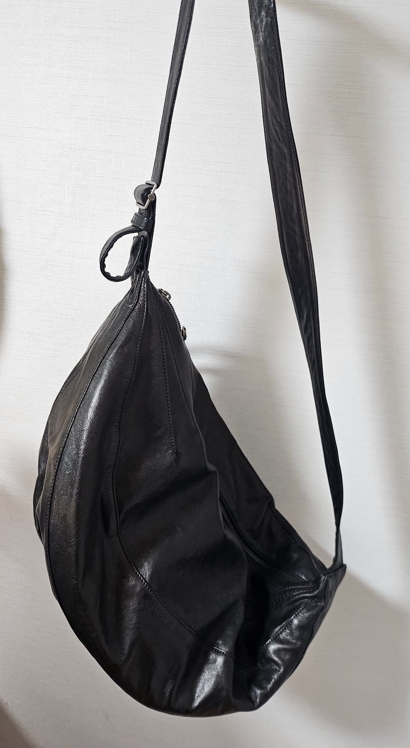 유스 레더 아크 백 L 상품이미지2