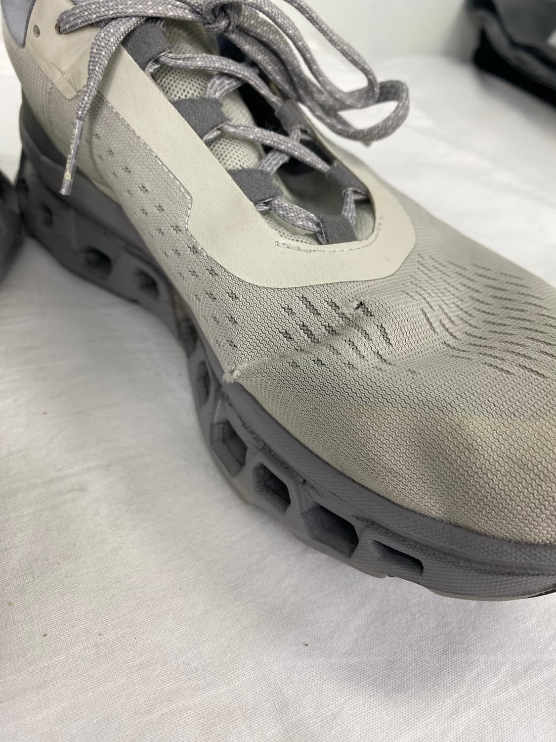 온 러닝 클라우드몬스터 아이스 알로이 270 <75> 상품이미지9