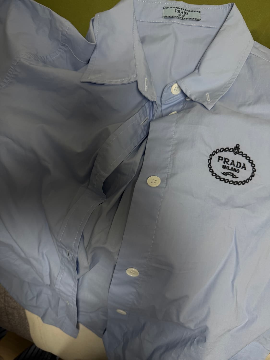 Prada 프라다 옥스포드 프라다 로고 셔츠 36사이즈 정품 상품이미지2