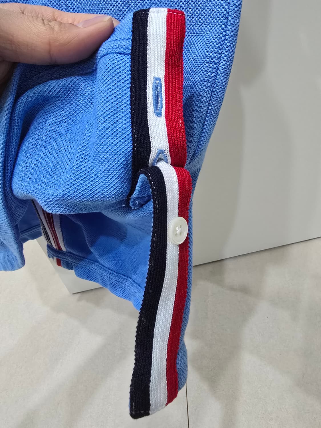 톰브라운 블루 반팔 카라티 상품이미지3