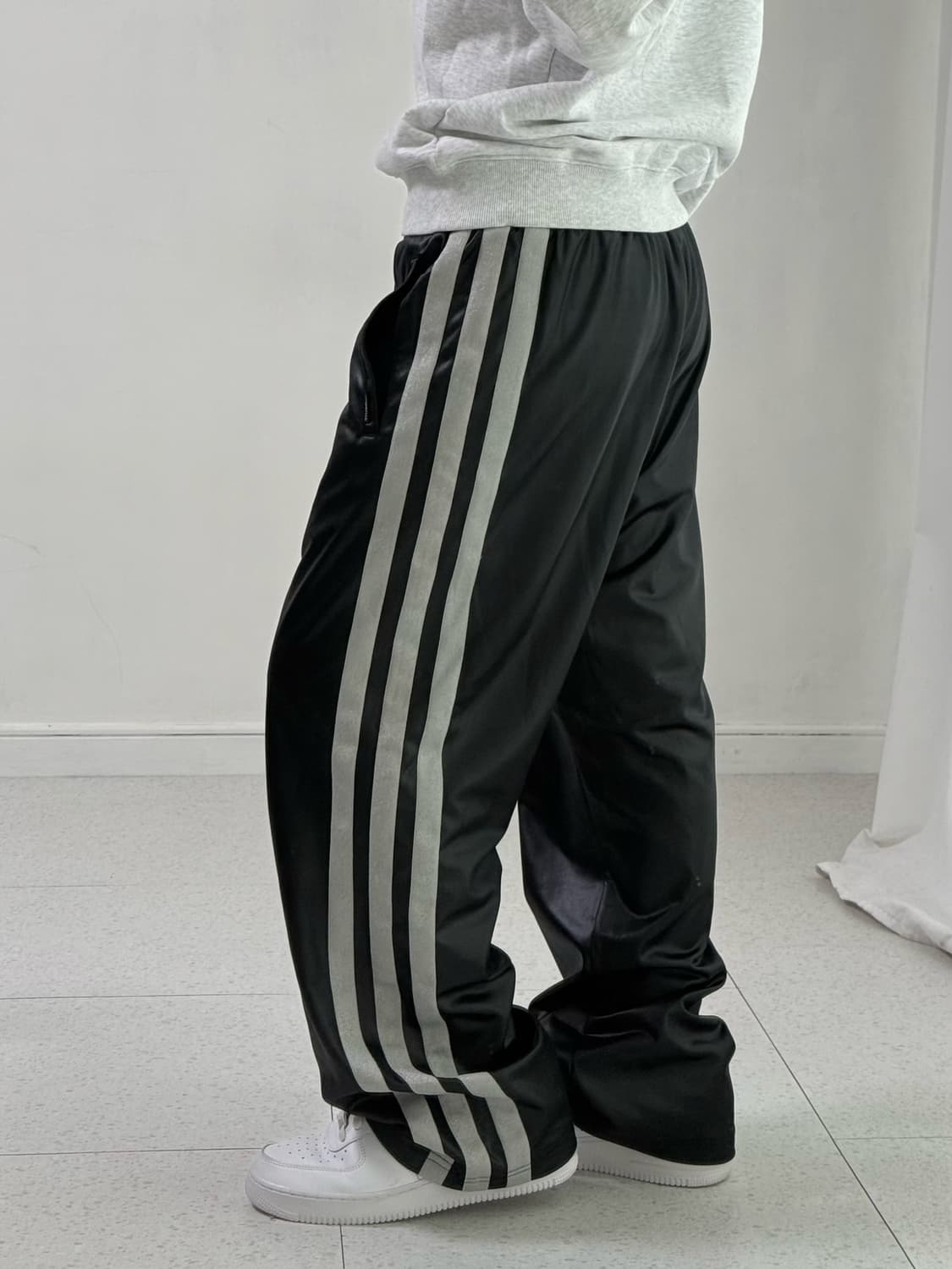 00‘s 아디다스 블랙 실버 트랙팬츠 상품이미지3