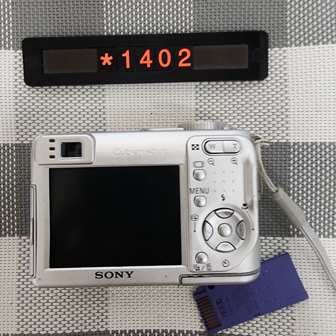 소니 사이버샷 DSC-W1 디지털카메라 실버바디 상품이미지3