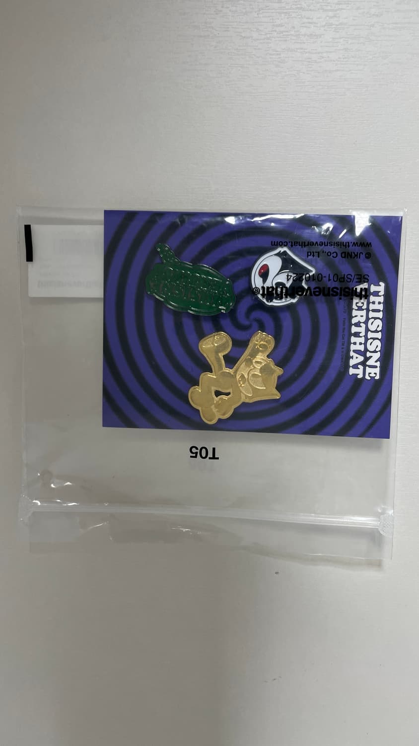 thisisneverthat x felix pin 펠릭스 뱃지 핀 상품이미지2