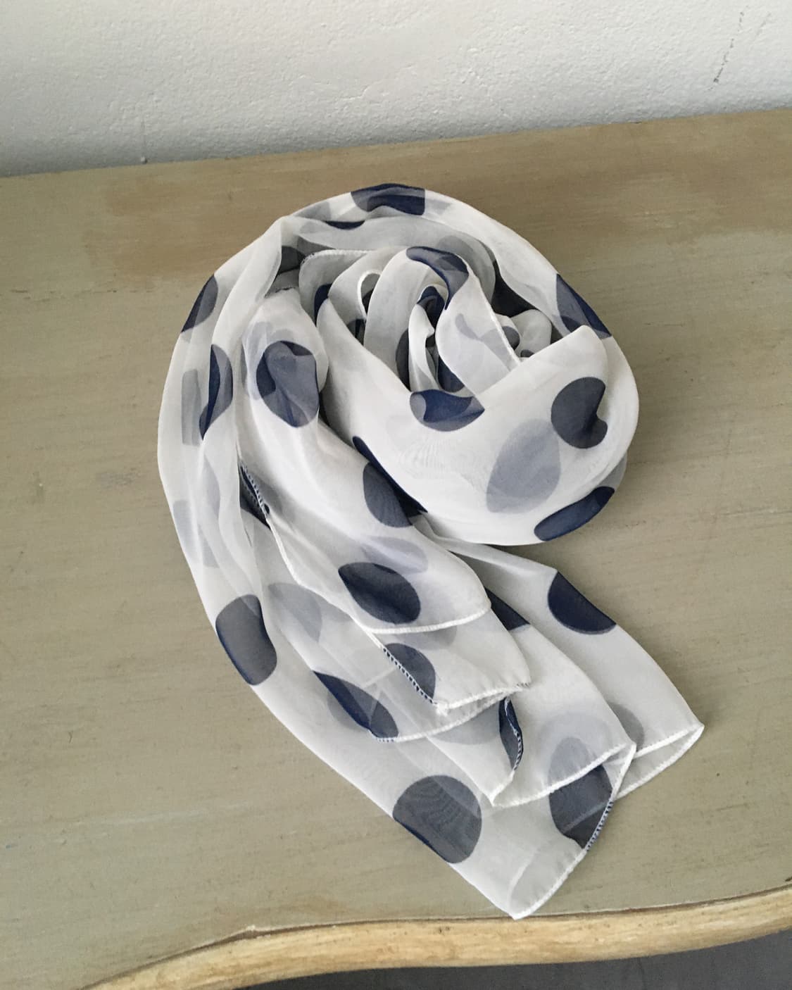  dot pattern scarf 상품이미지1