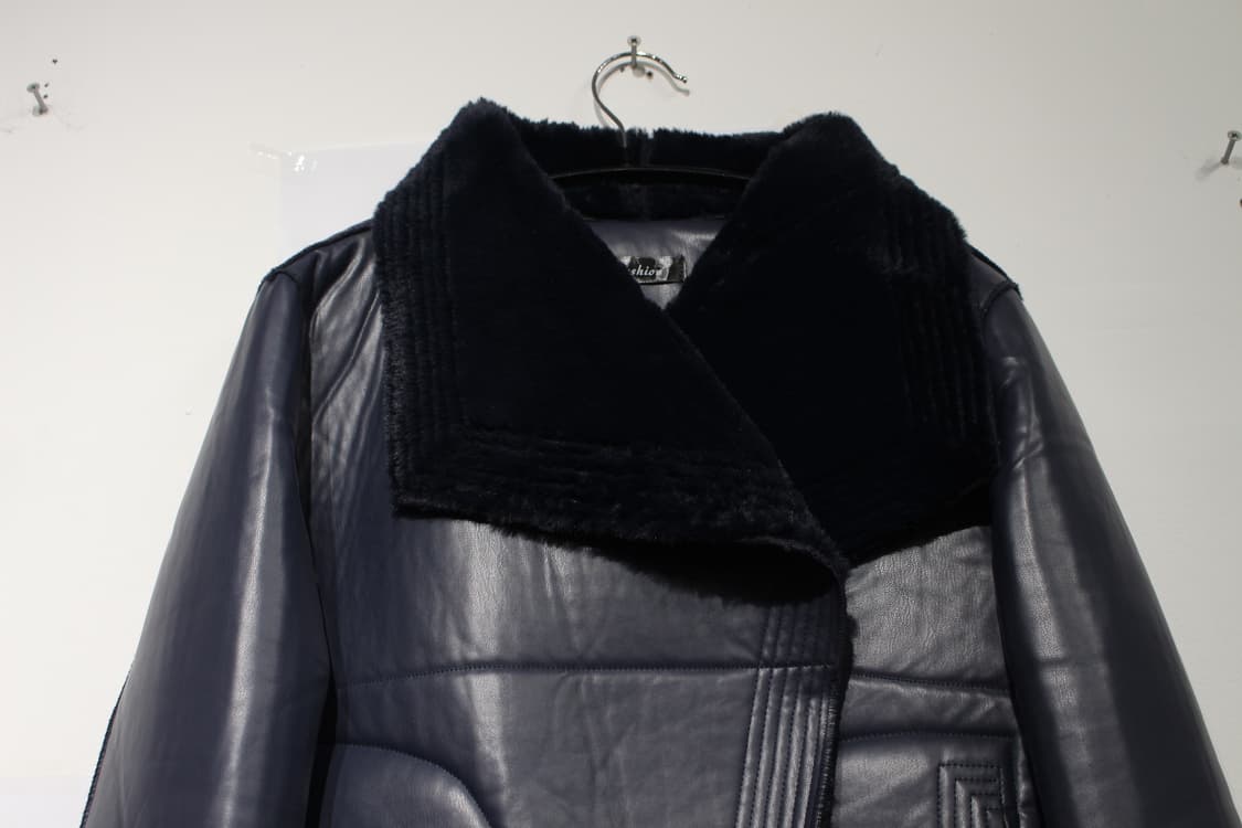 232. 블루 무스탕 숏 자켓 상품이미지3