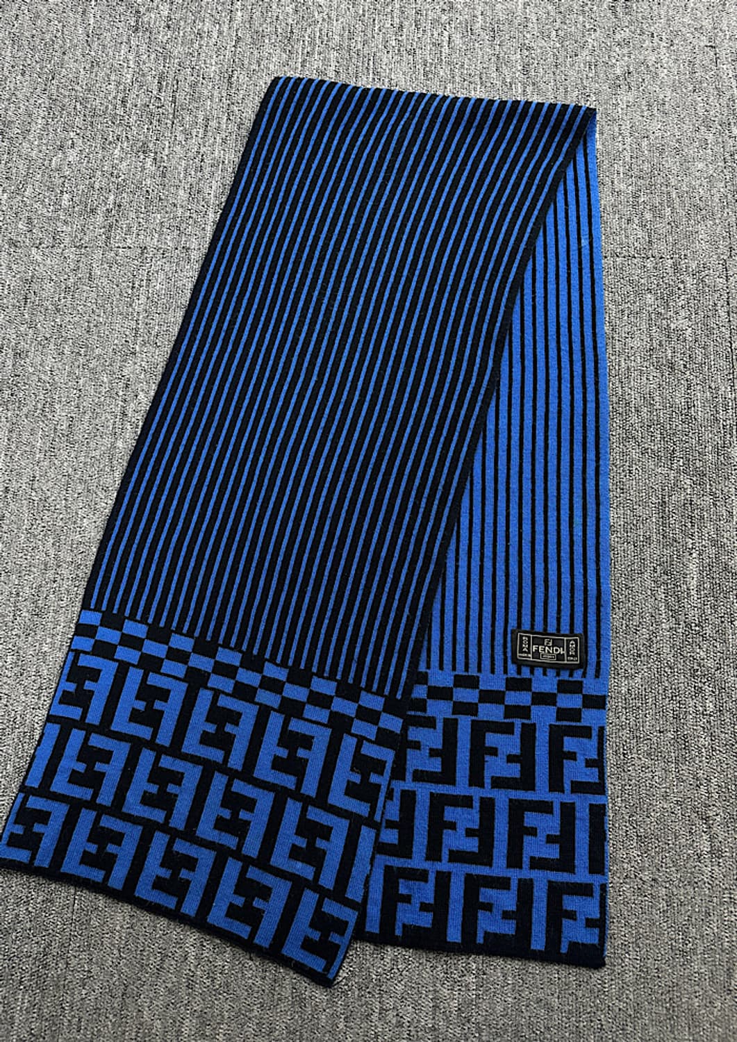 펜디 진스 머플러  상품이미지2