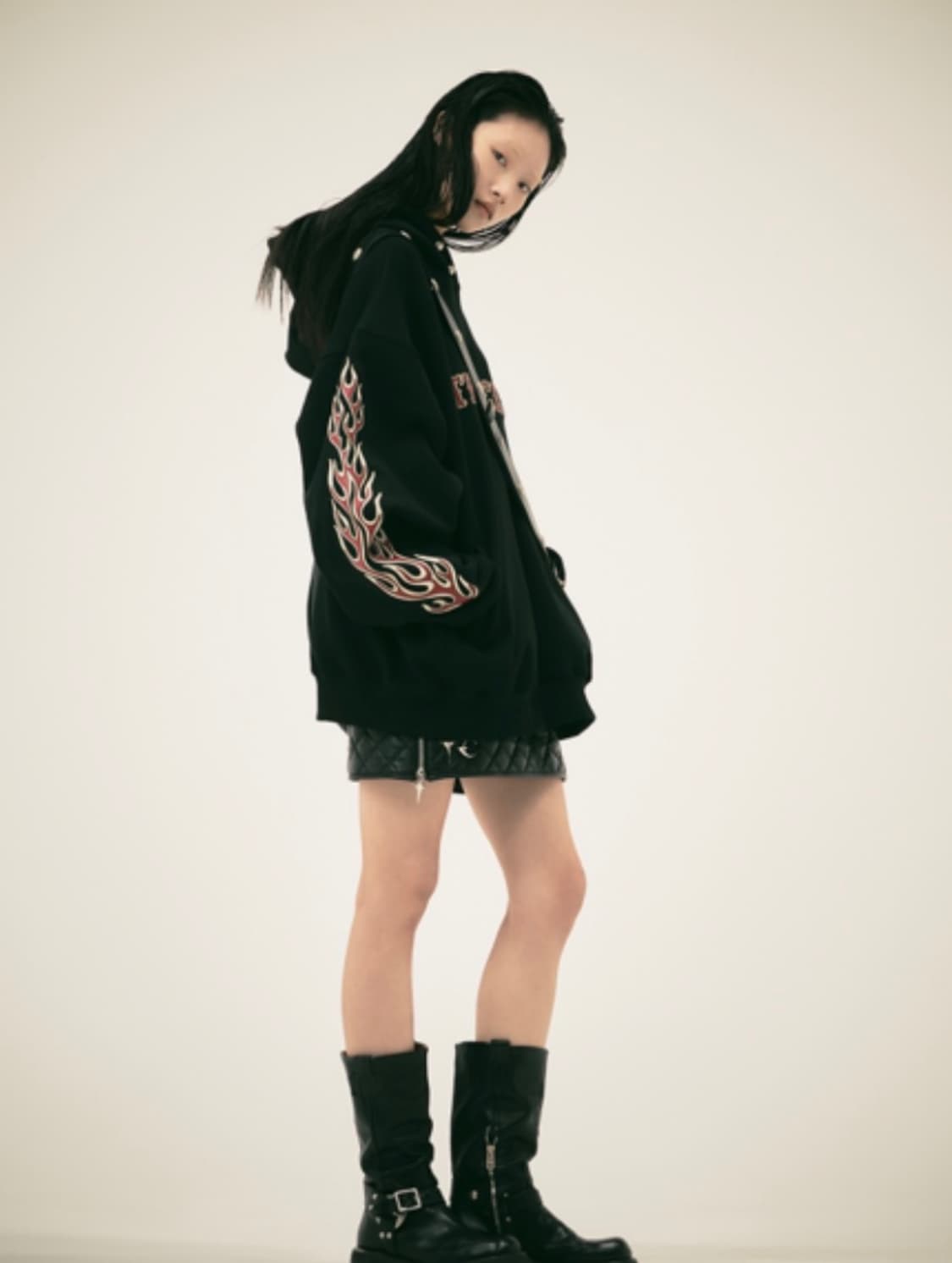 떠그클럽 레더 플레임 후드 블랙 -2size- 미착용 새상품 상품이미지3