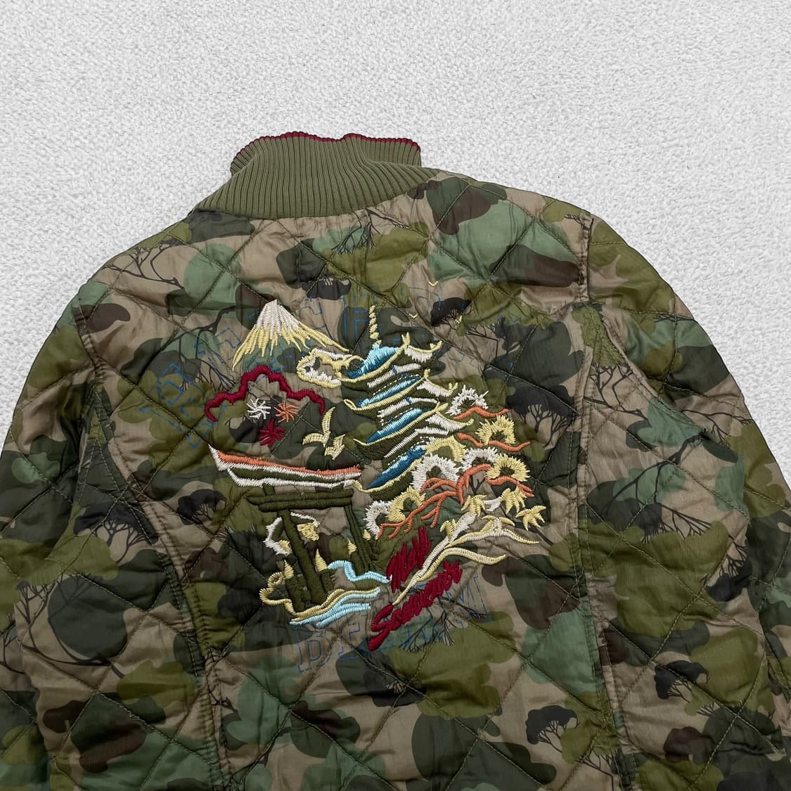 디젤 Diesel 카모플라쥬 오리엔탈 자수 퀄팅 자켓 상품이미지4
