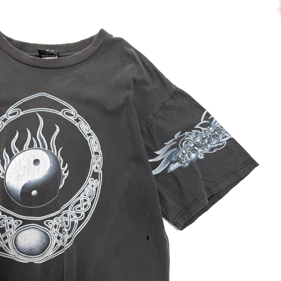 R.E.O Distresed yin and yang 빈티지 티셔츠 상품이미지3