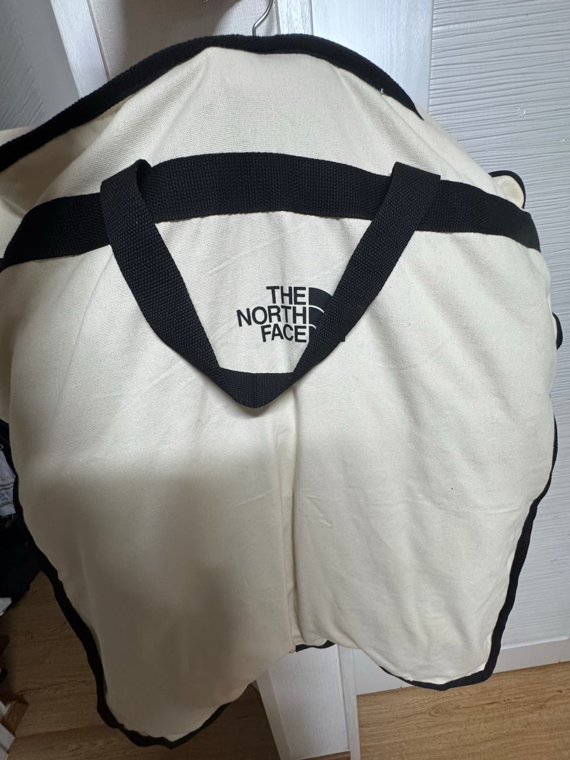 노스페이스 에코 레더 눕시패딩 상품이미지9