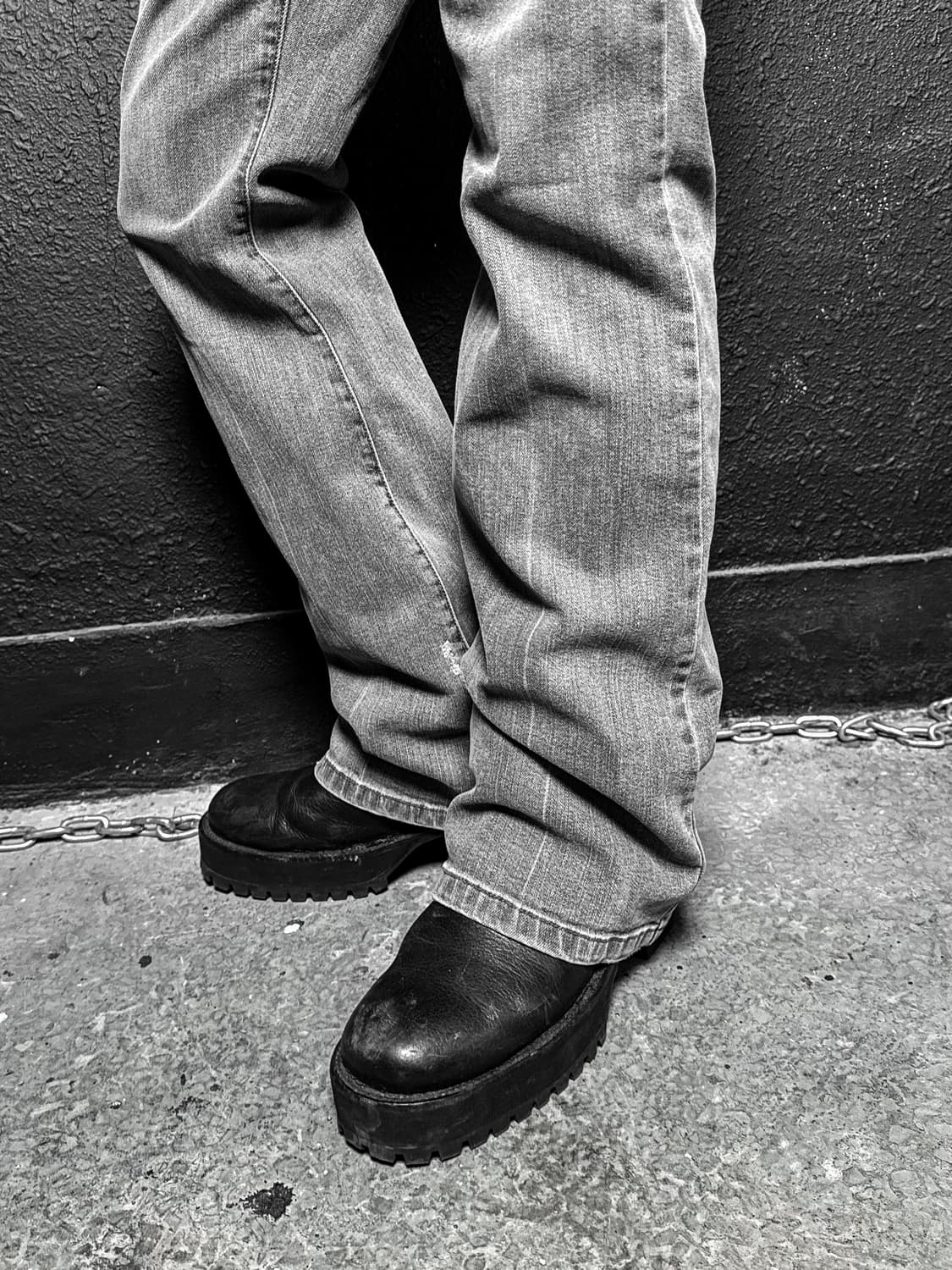 Grey Vintage Wash Bootcut Denim 상품이미지3