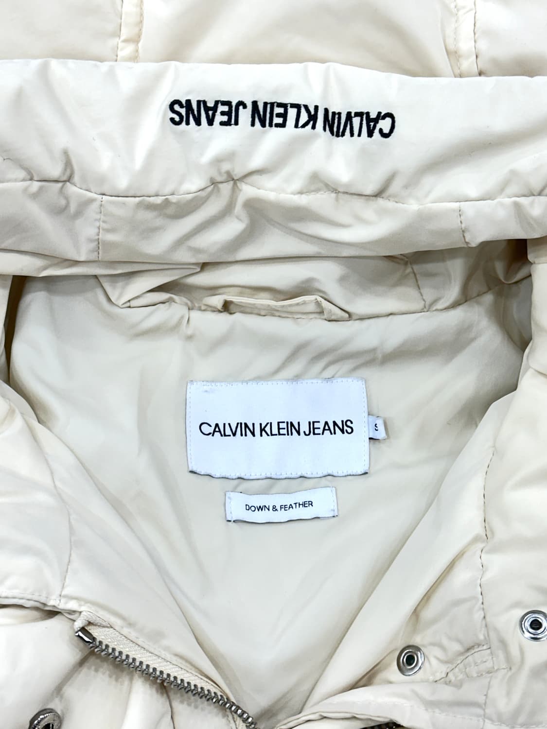 캘빈클라인 진 다운 패딩 상품이미지5
