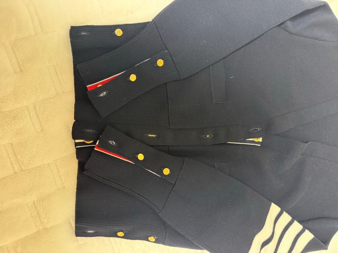 톰브라운 밀라노 클래식 브이넥 가디건 상품이미지2