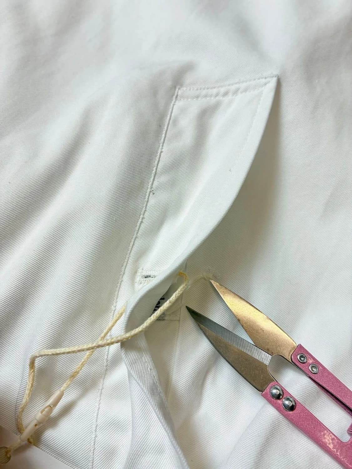 버버리 90's 백 자수로고 트렌치 코트 PN7548 상품이미지8