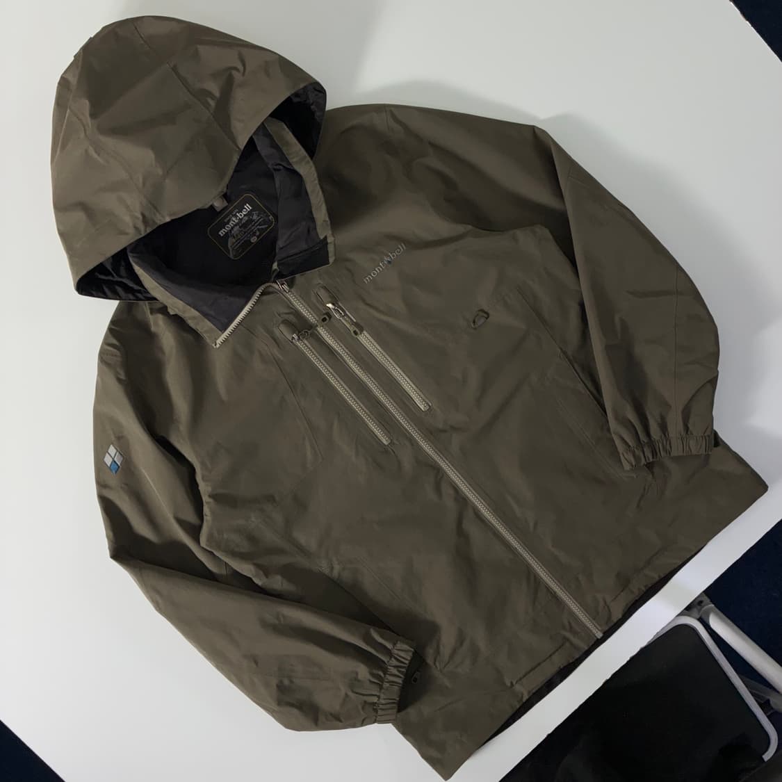 Mont-bell 몽벨 카키 브라운 고어택스 테크 자켓 상품이미지2