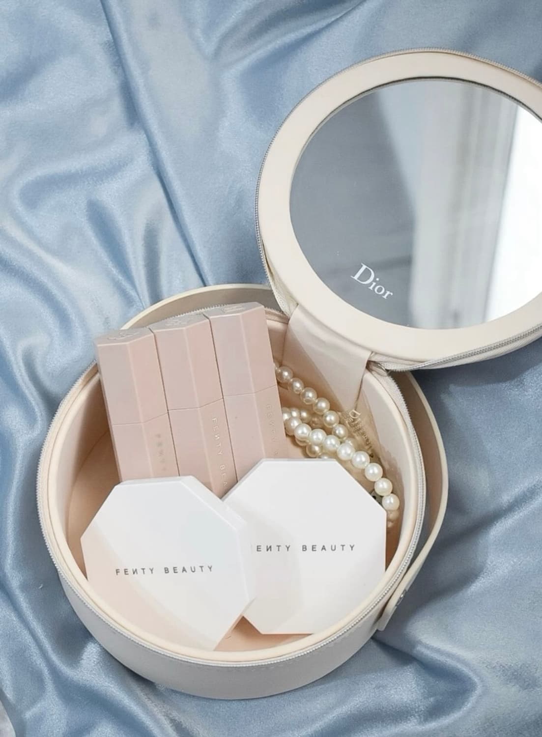 디올 뷰티 원형 거울 내장 파우치  상품이미지6