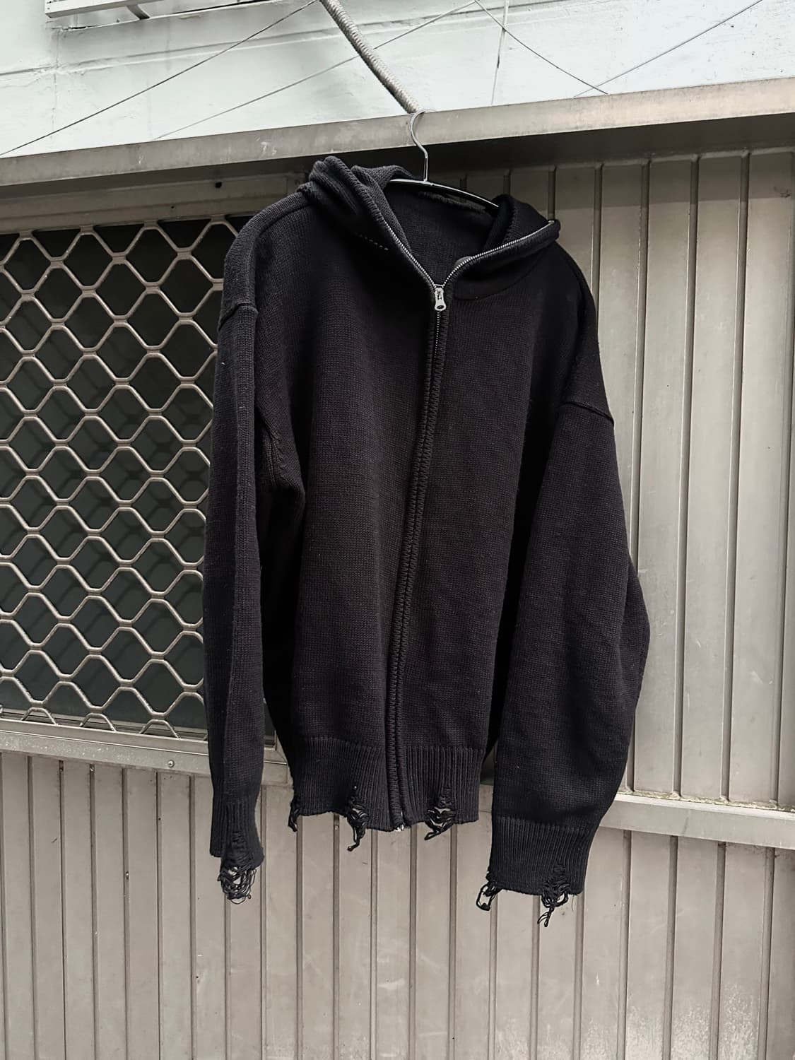 Distressed cut line 2 way full zip hoodi 상품이미지1