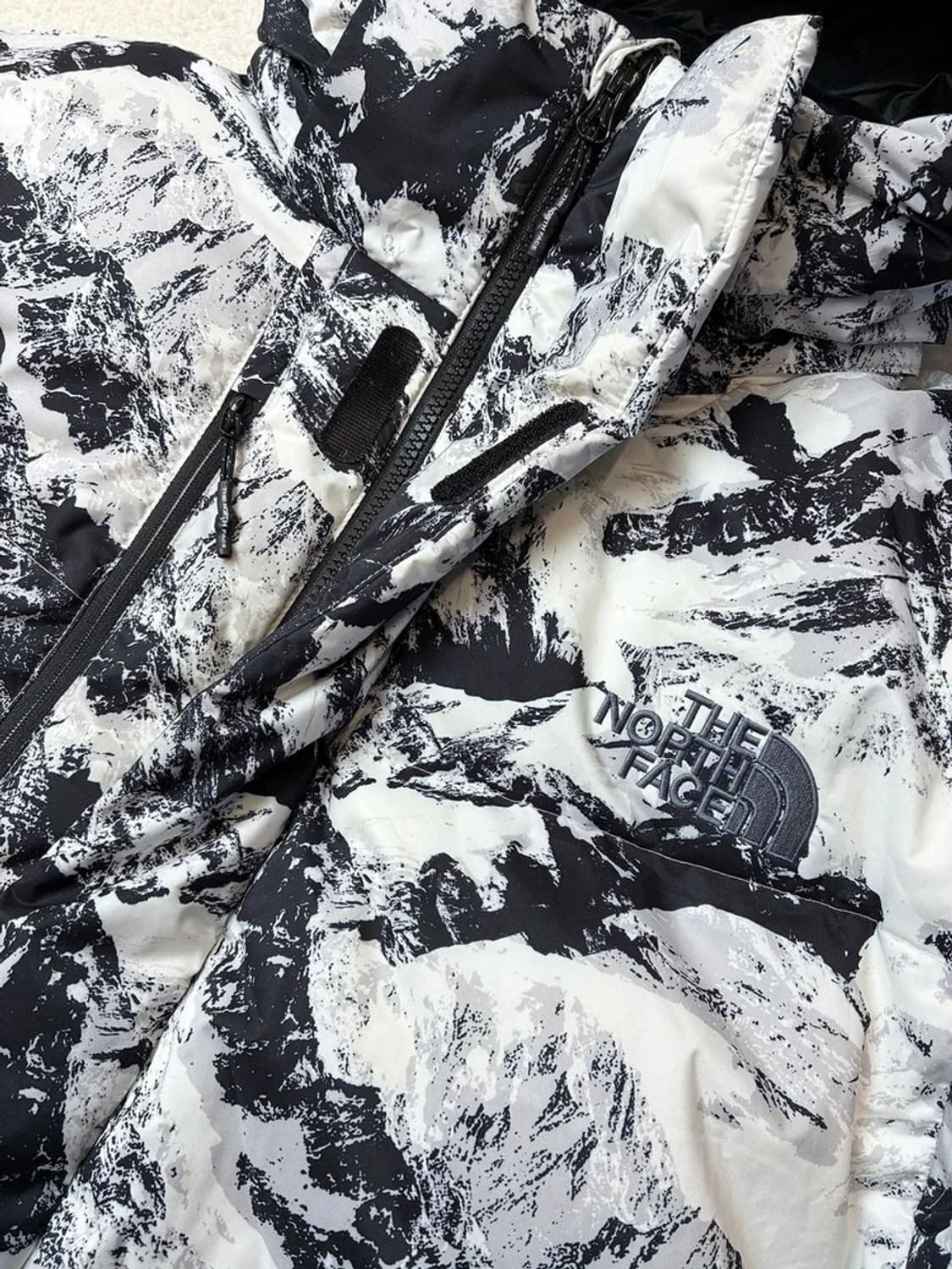 노스페이스 챌린지 설산 에어 구스다운 패딩 PN5879 상품이미지3