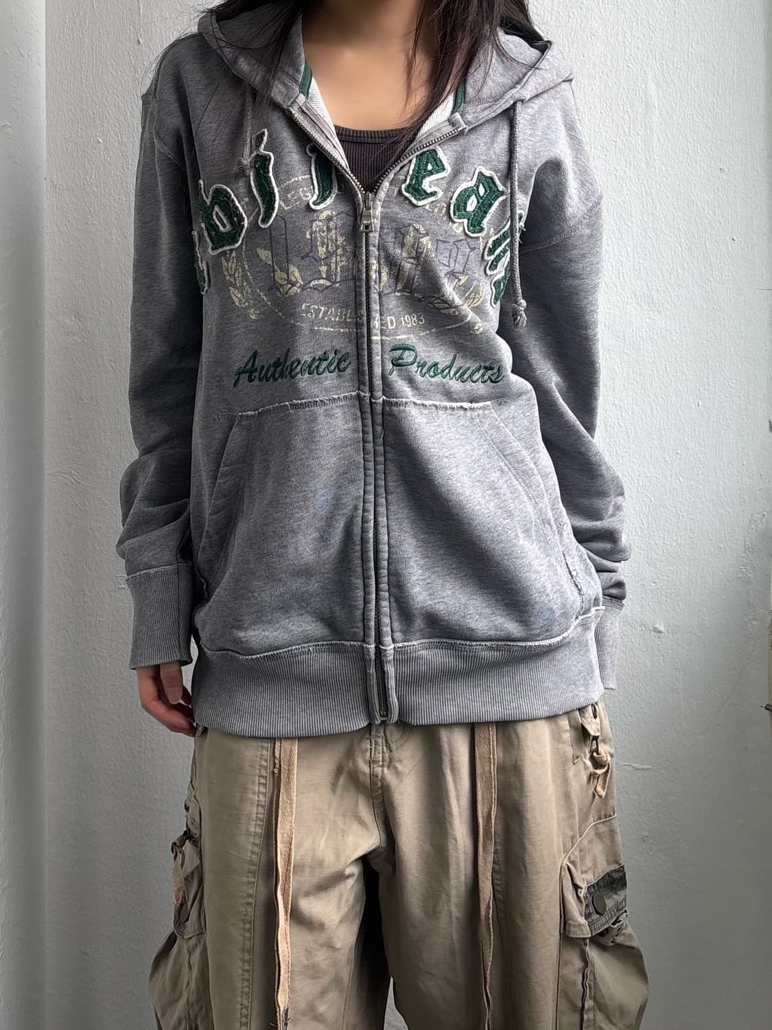 TBJ Jeans Grey Embroidered Hood Zip-Up 상품이미지2