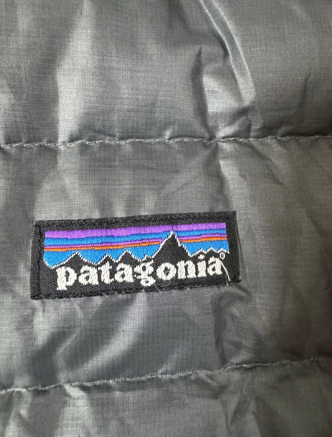 파타고니아 경량패딩 그레이 상품이미지2