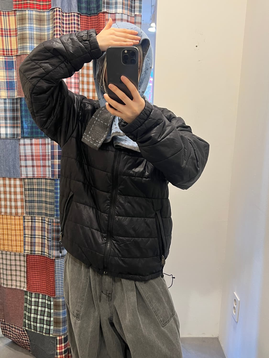 노스페이스 블랙 경량패딩 상품이미지5