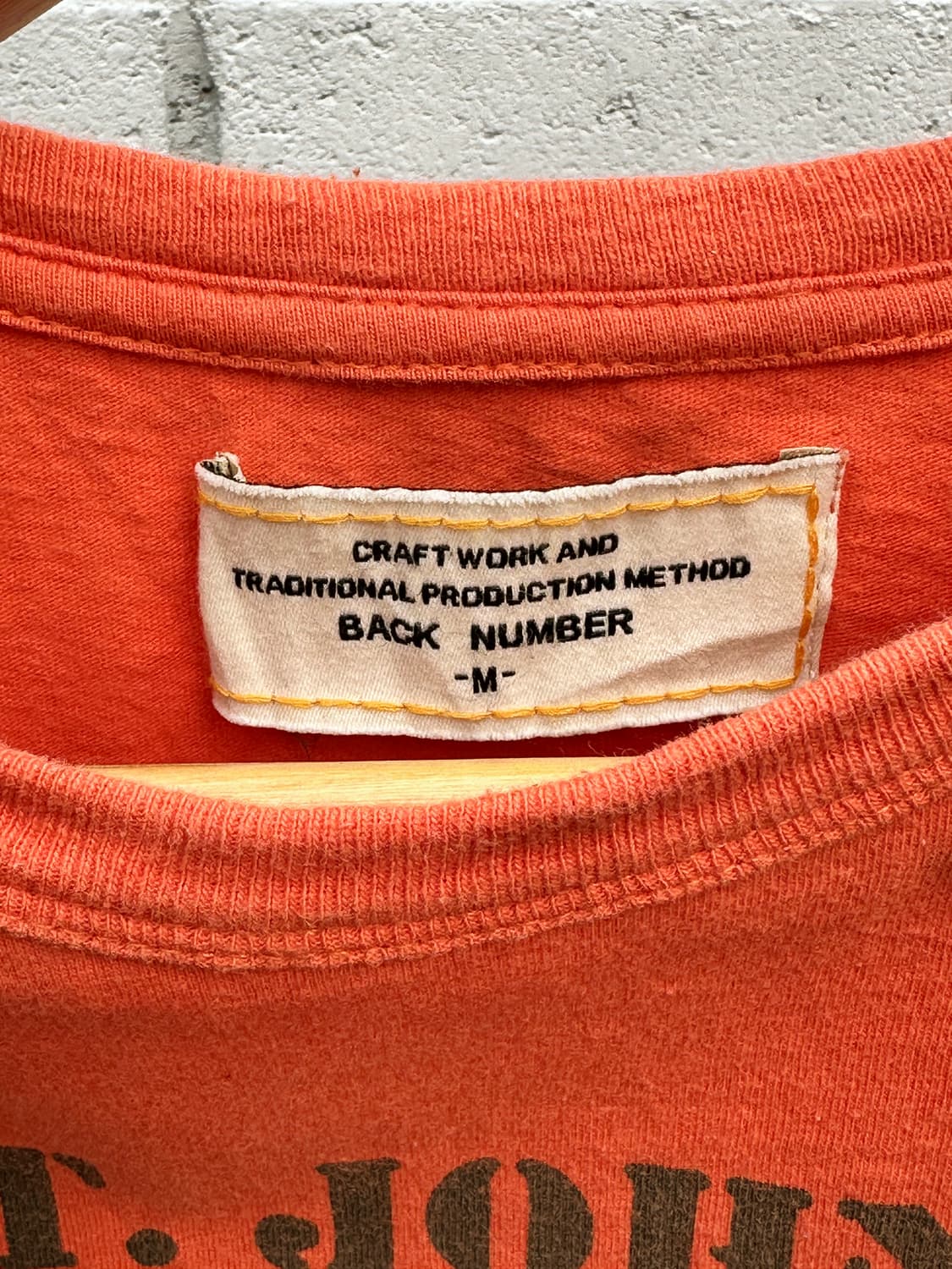 백넘버 오렌지 라운드 긴팔티셔츠 상품이미지4