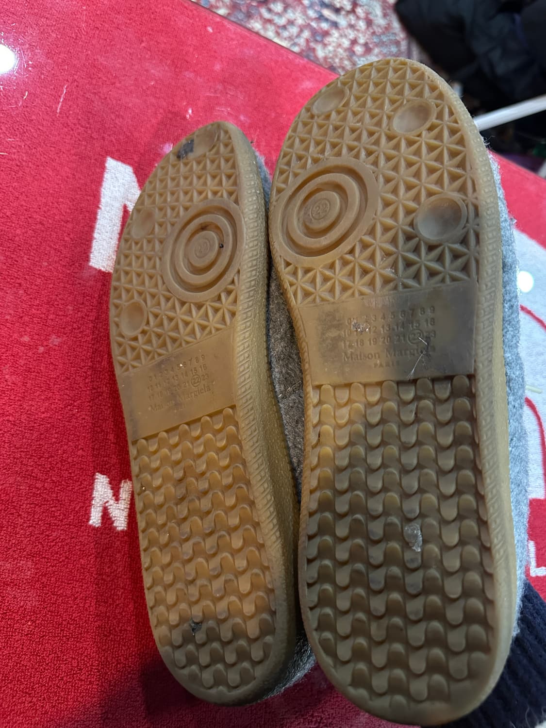 메종마르지엘라 펠트 페인팅 스니커즈280 상품이미지9