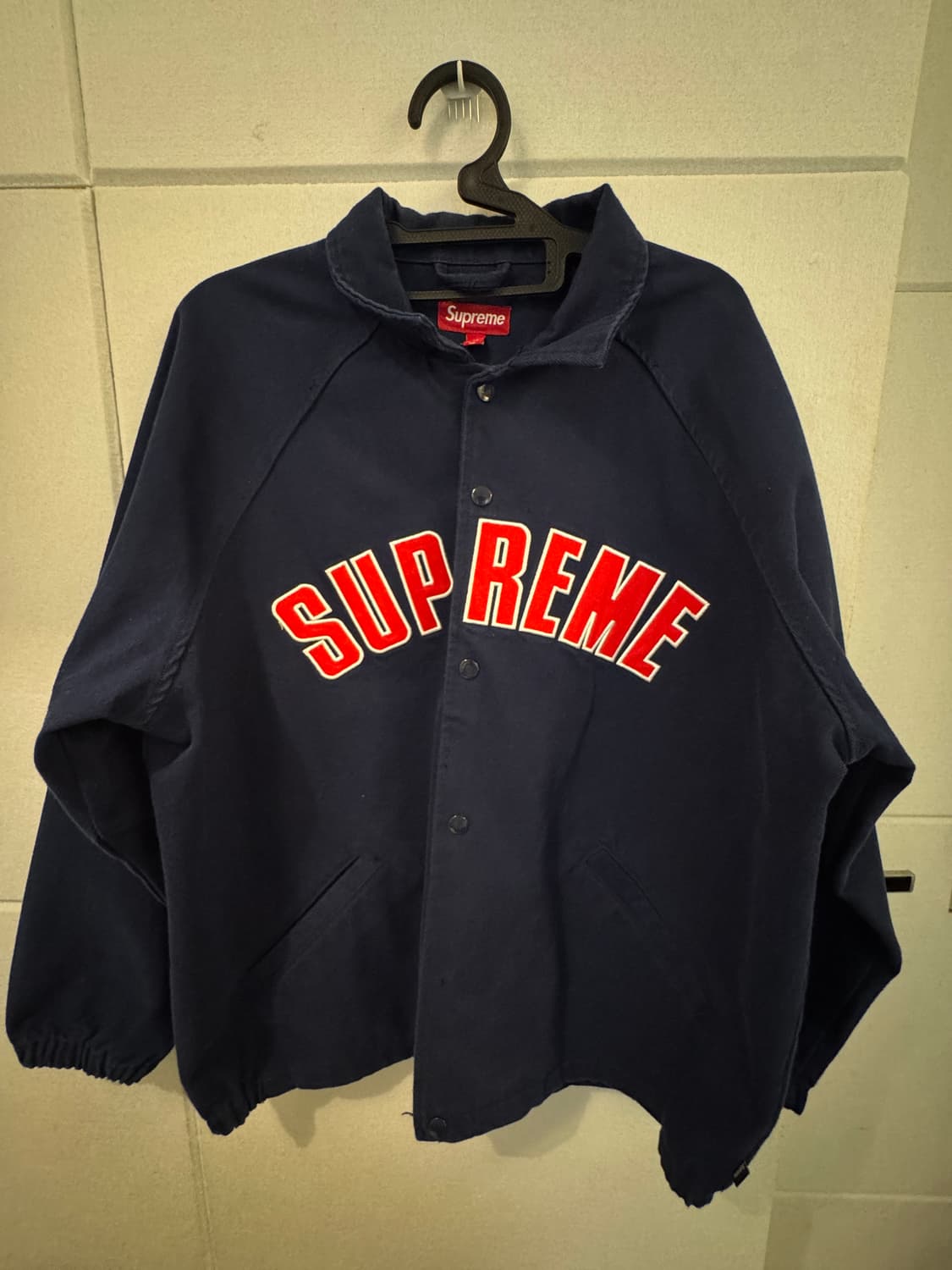 슈프림 코치 자켓 네이비 상품이미지2