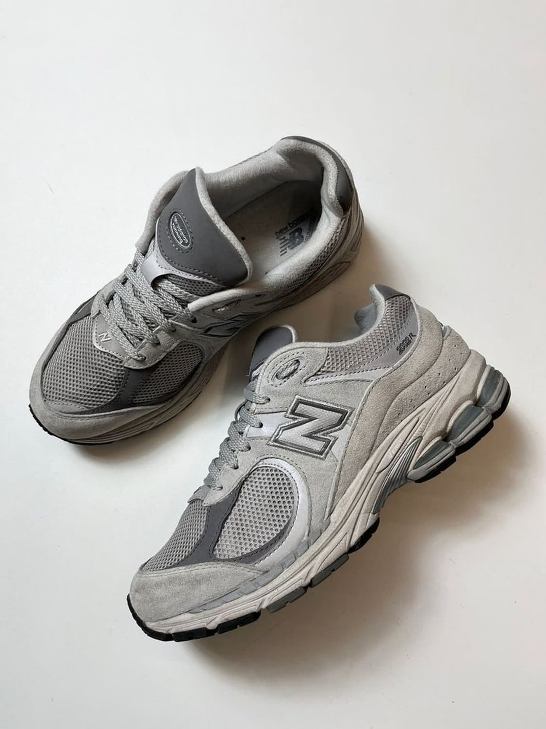뉴발란스 2002R 그레이 운동화 Q1394 상품이미지1
