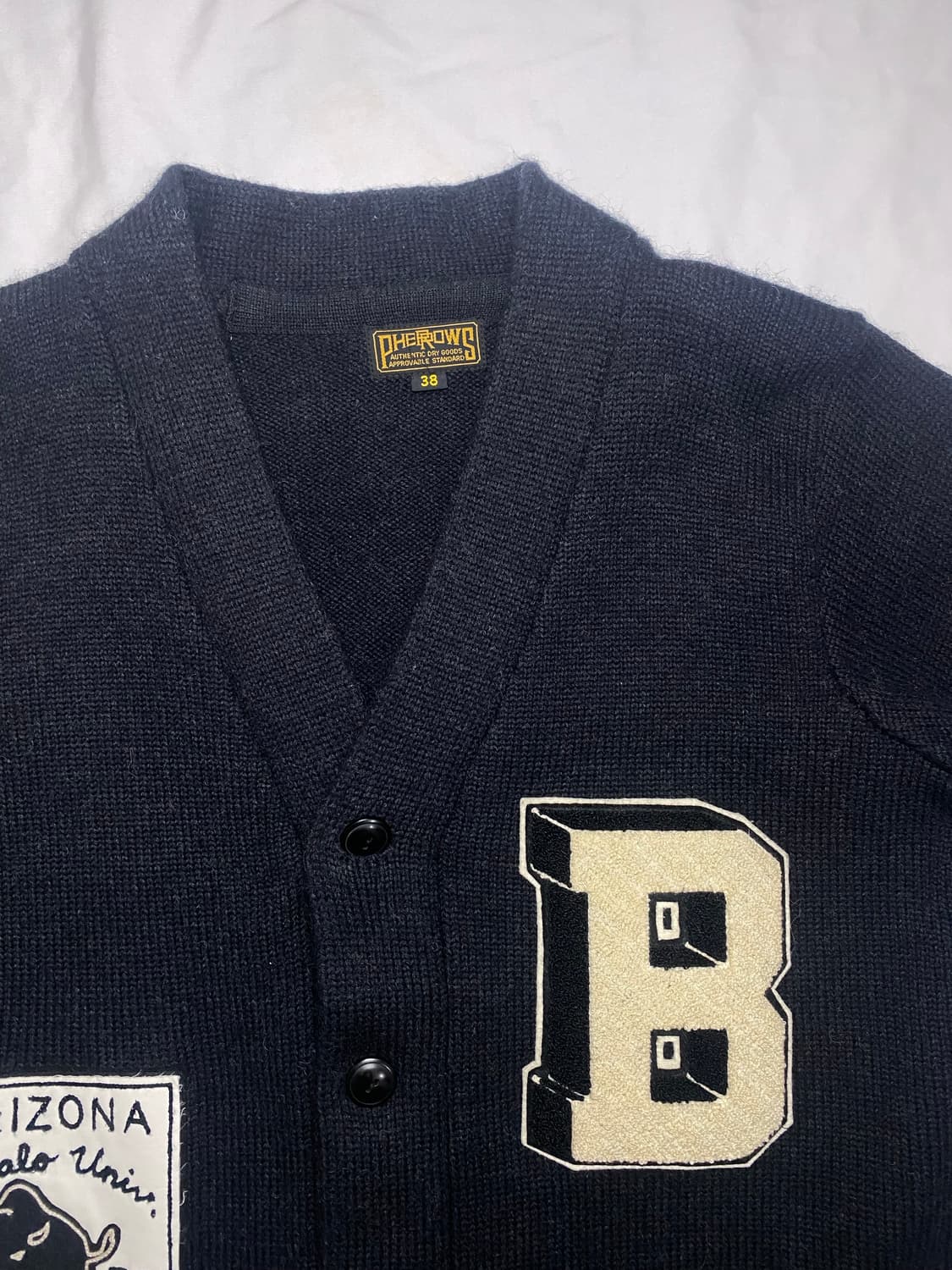 Pherrows 페로우즈 가디건 레터맨 버팔로 패치 울100 상품이미지3