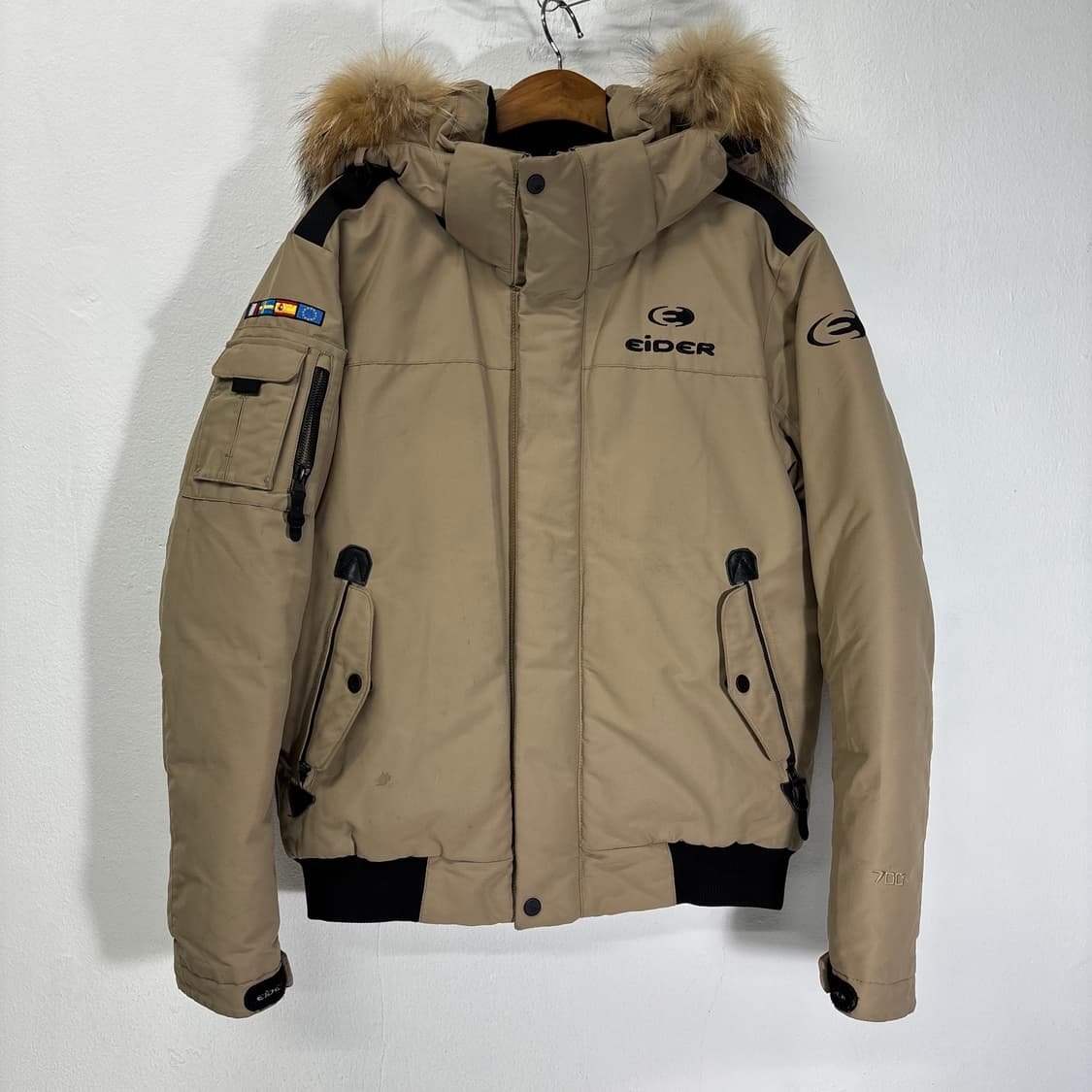 M 아이더 스투키 베이지 덕다운 라쿤퍼 덕다운 패딩 상품이미지1