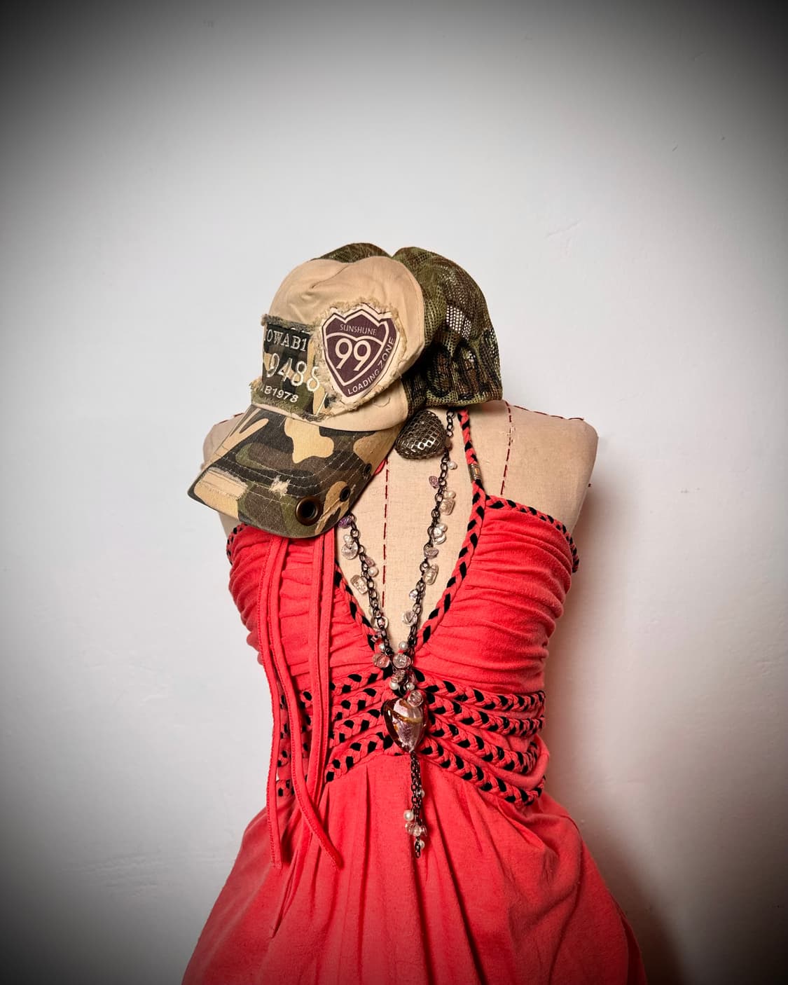 LIP SERVICE 홀터 퍼프 탑 상품이미지4