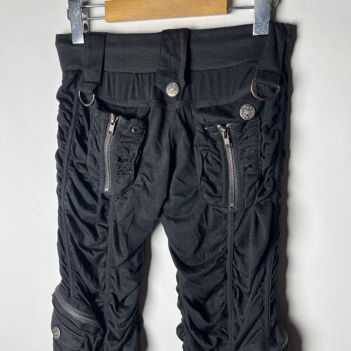 [CRYX] 셔링 디테일 멀티포켓 조거팬츠 상품이미지4