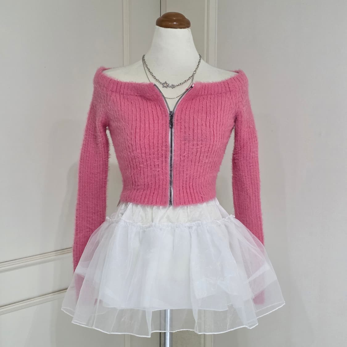 홍대eun 하라주쿠 빈티지 핑크 오프숄더 크롭 오프숄더 앙고라니트집업 상품이미지1