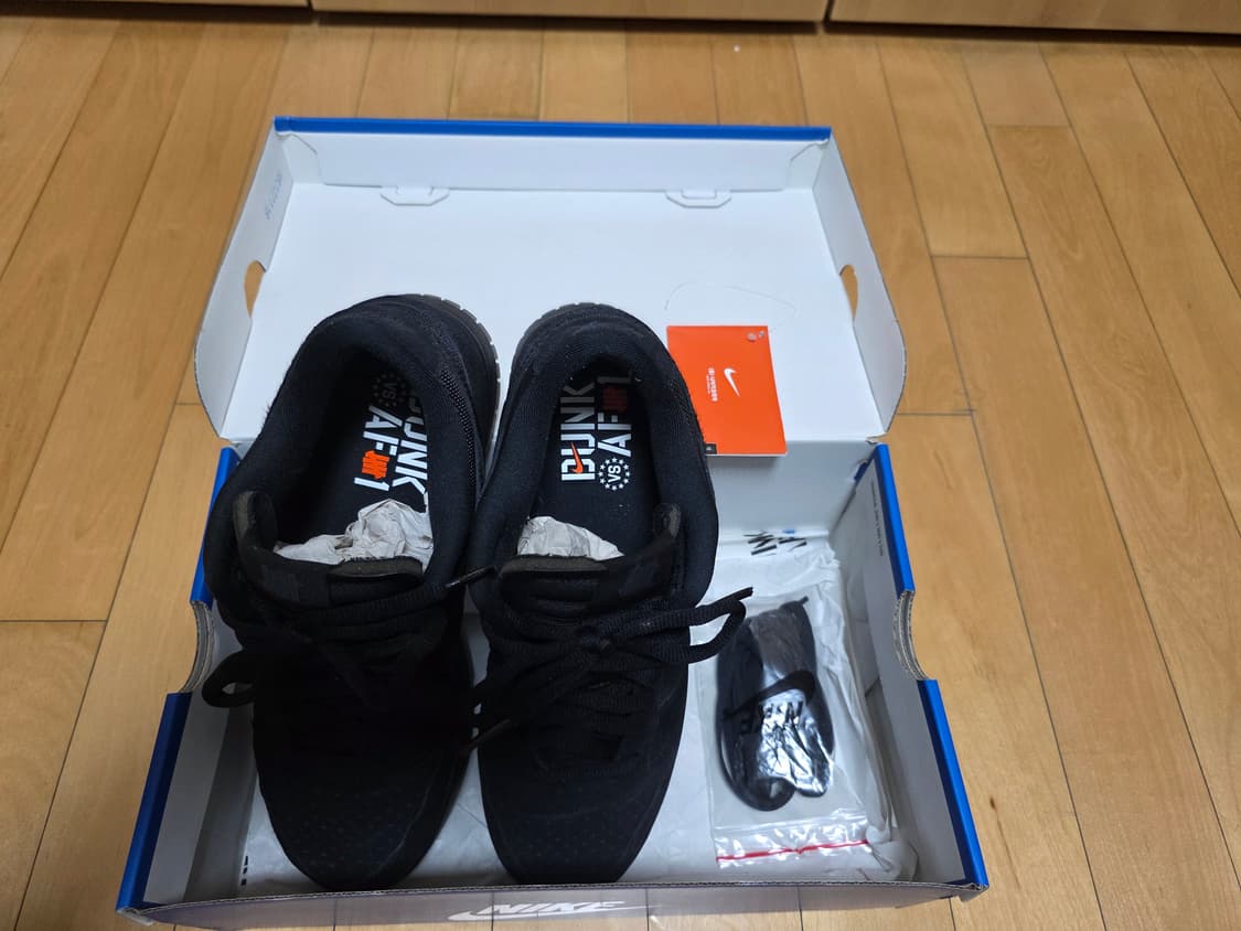 나이키 x 언디핏 덩크 로우 SP 5온 잇 블랙 260 상품이미지6