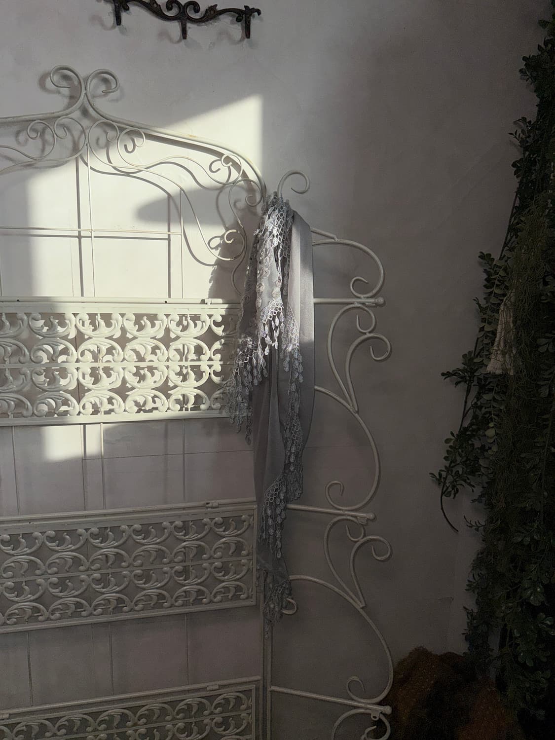 Mute gray rose lace scarf 상품이미지4