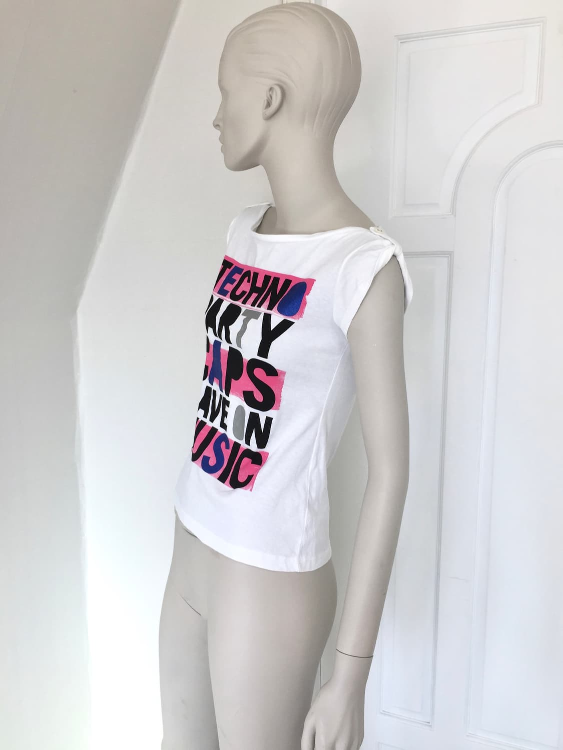 “MUSIC” Big Lettering Point Top 상품이미지6