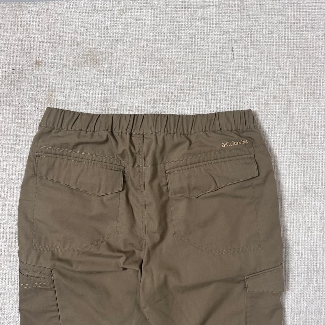 컬럼비아 카키 반바지 상품이미지4