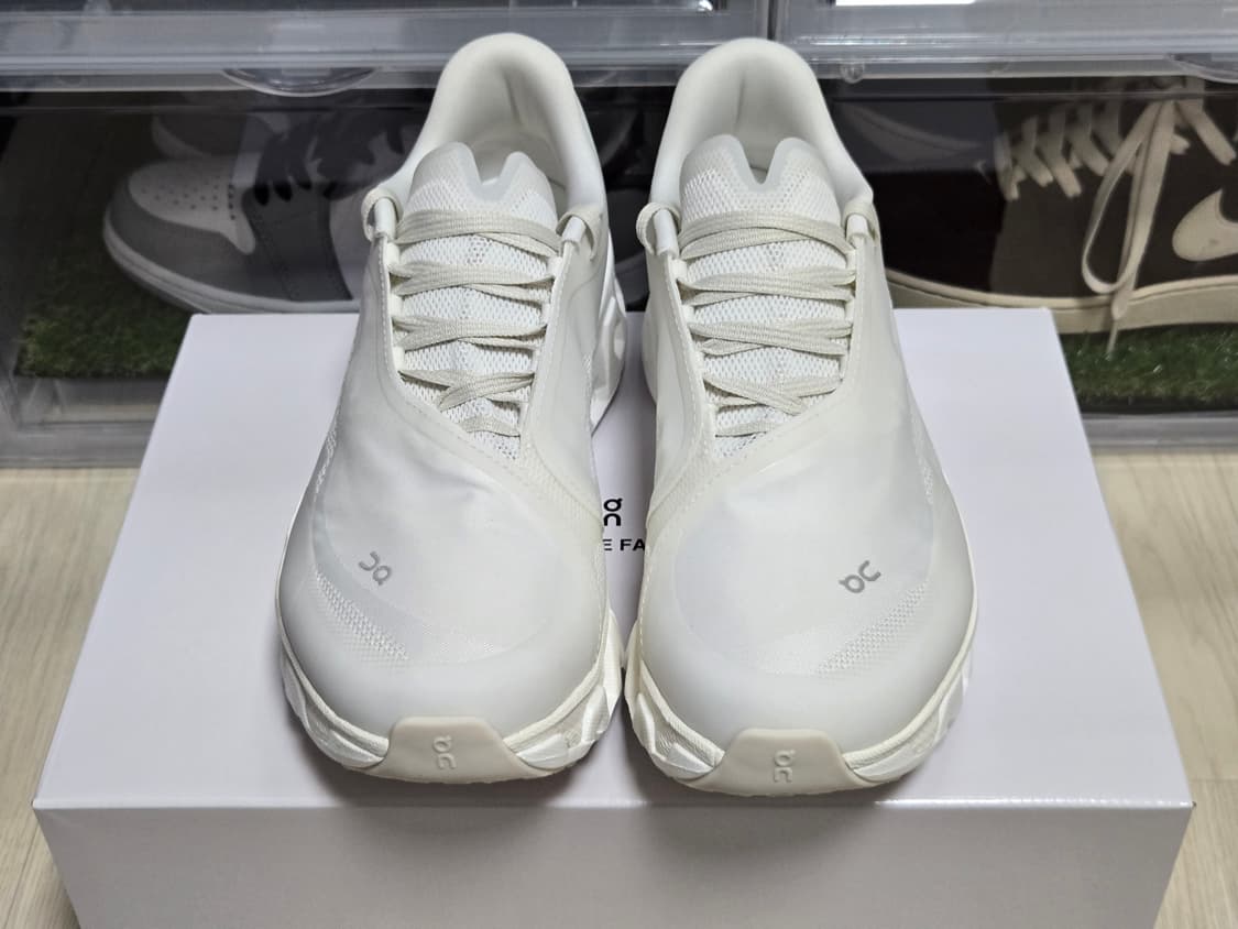 [판매](260)포스트아카이브팩션(파프) X 온 클라우드몬스터 - 화이트 상품이미지4