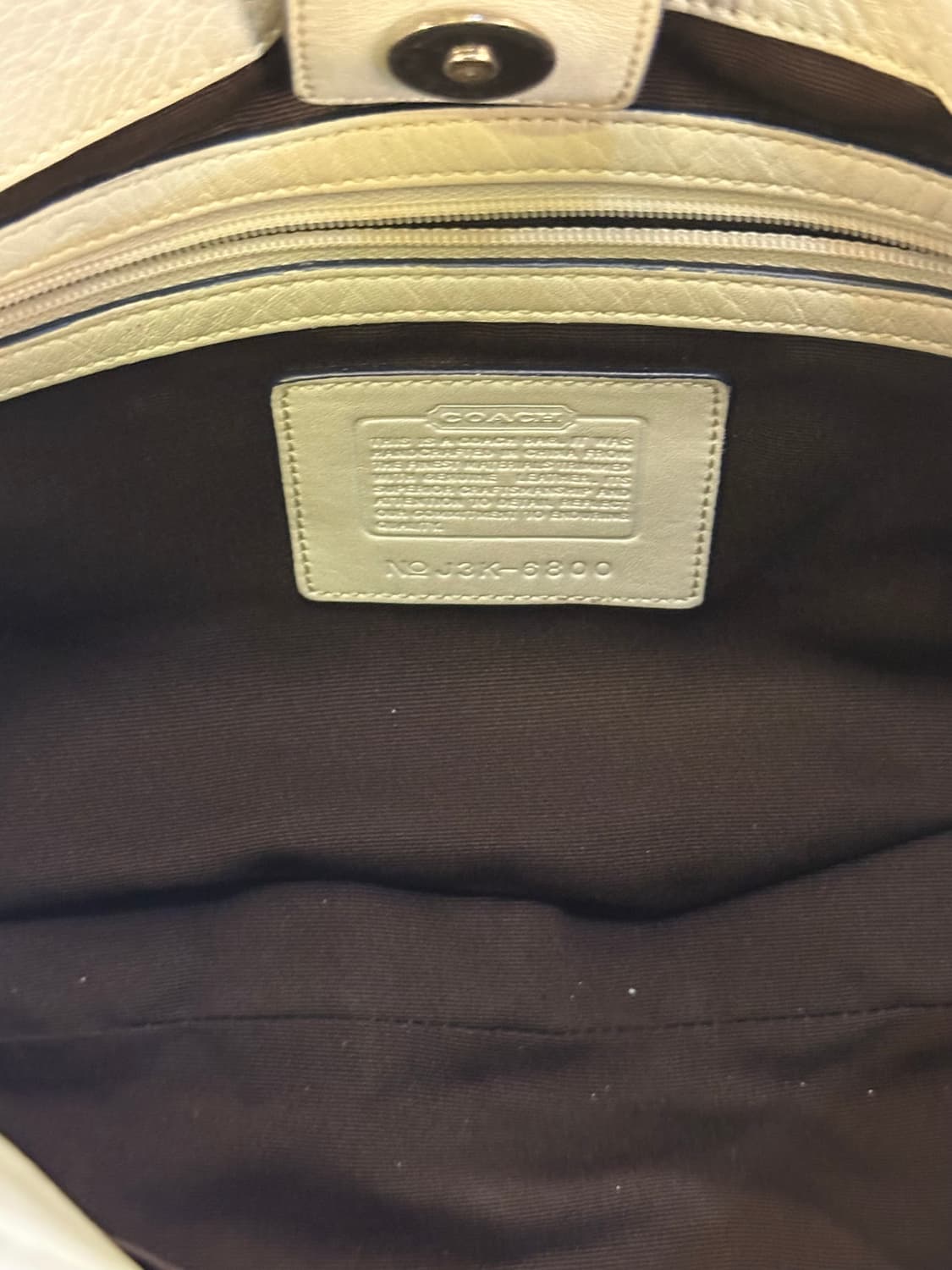 COACH 코치 블랙 블루패턴 아이보리숄더백 상품이미지5