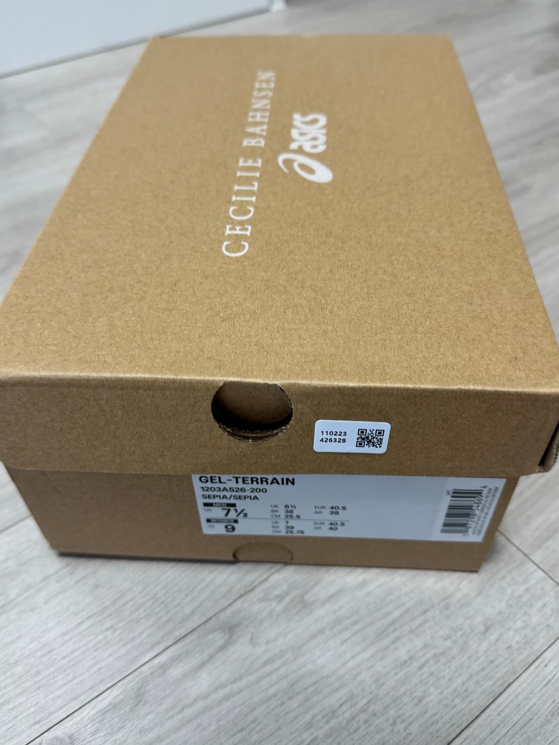 아식스x세실리아반세 상품이미지7