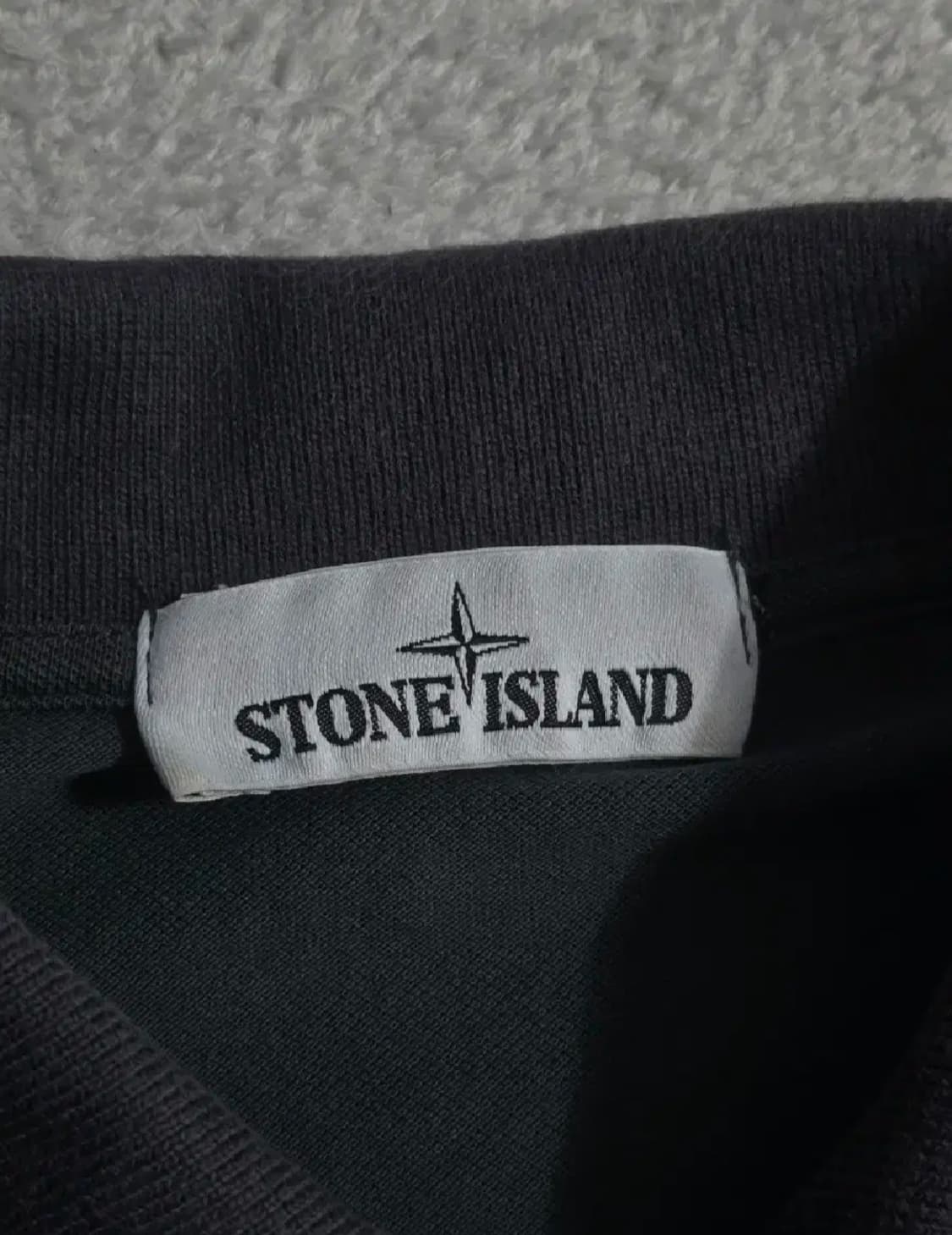 스톤아일랜드 차콜 그레이 카라 반팔카라티 L사이즈 상품이미지5