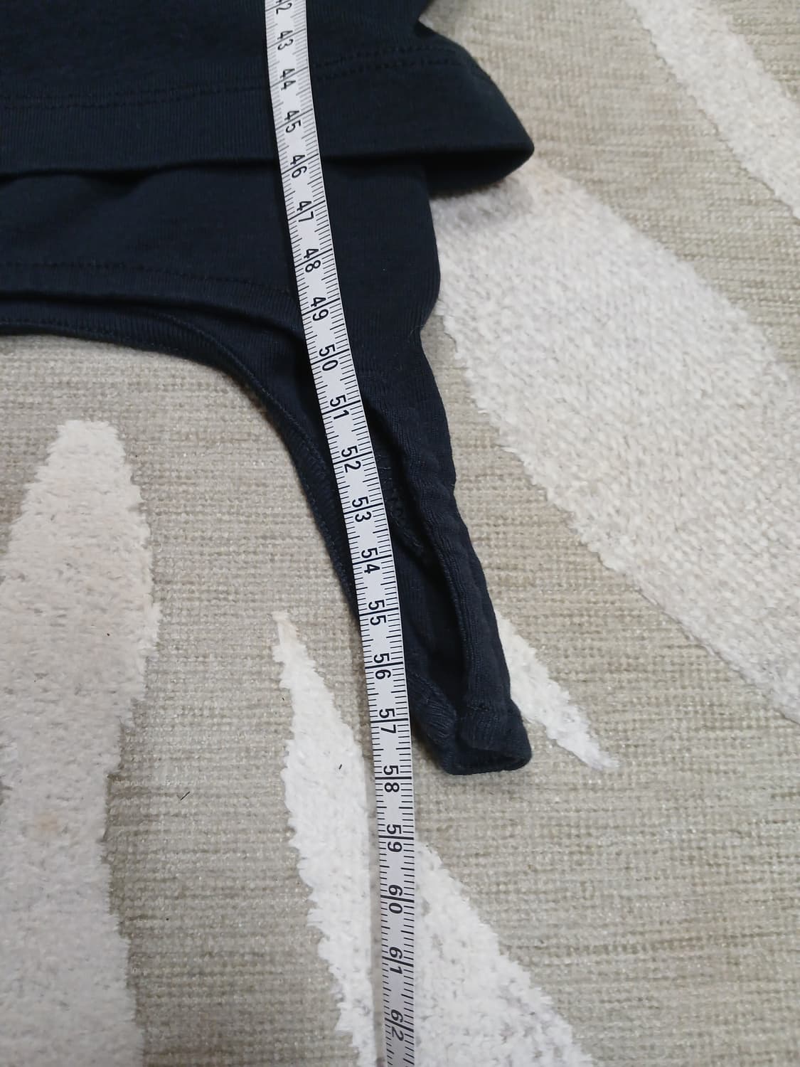 헿무트랭 (HELMUT LANG) 비대칭 컷아웃 티셔츠  상품이미지5