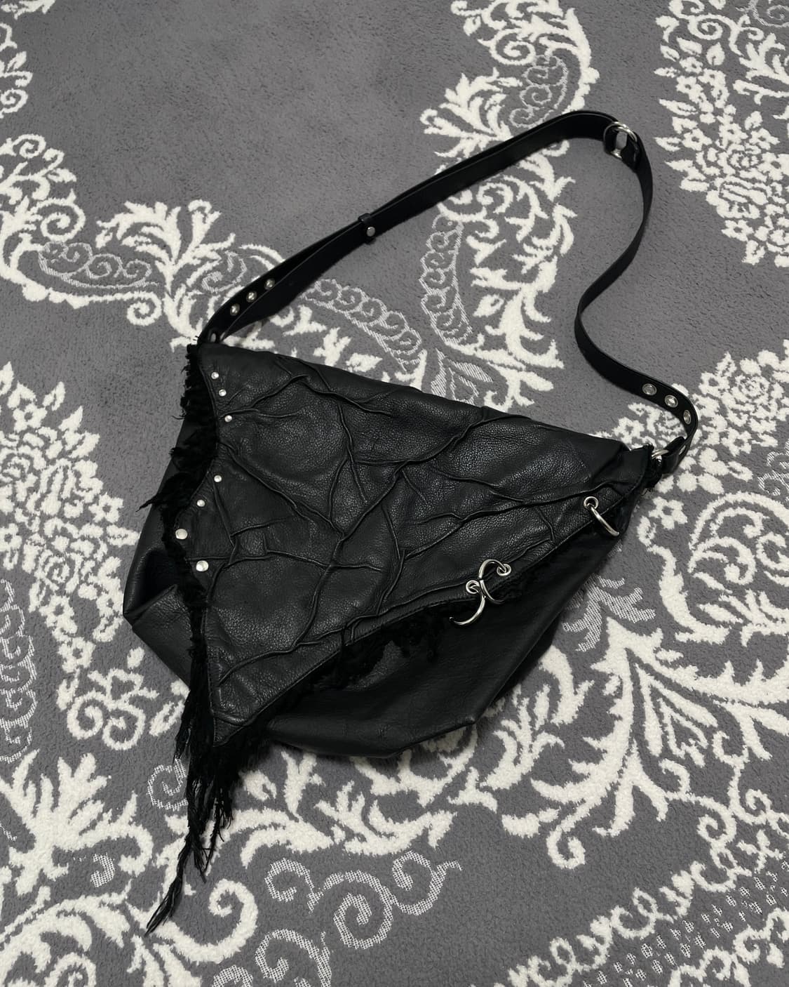 Ginzi 긴지 카우하이드 러프 백 상품이미지1