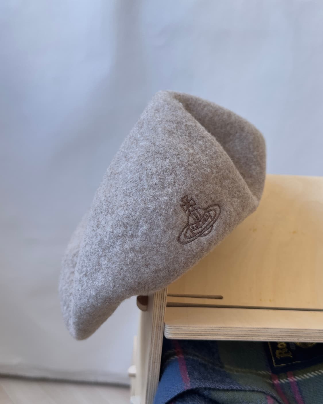 [Vivienne Westwood] Wool Beret 상품이미지1