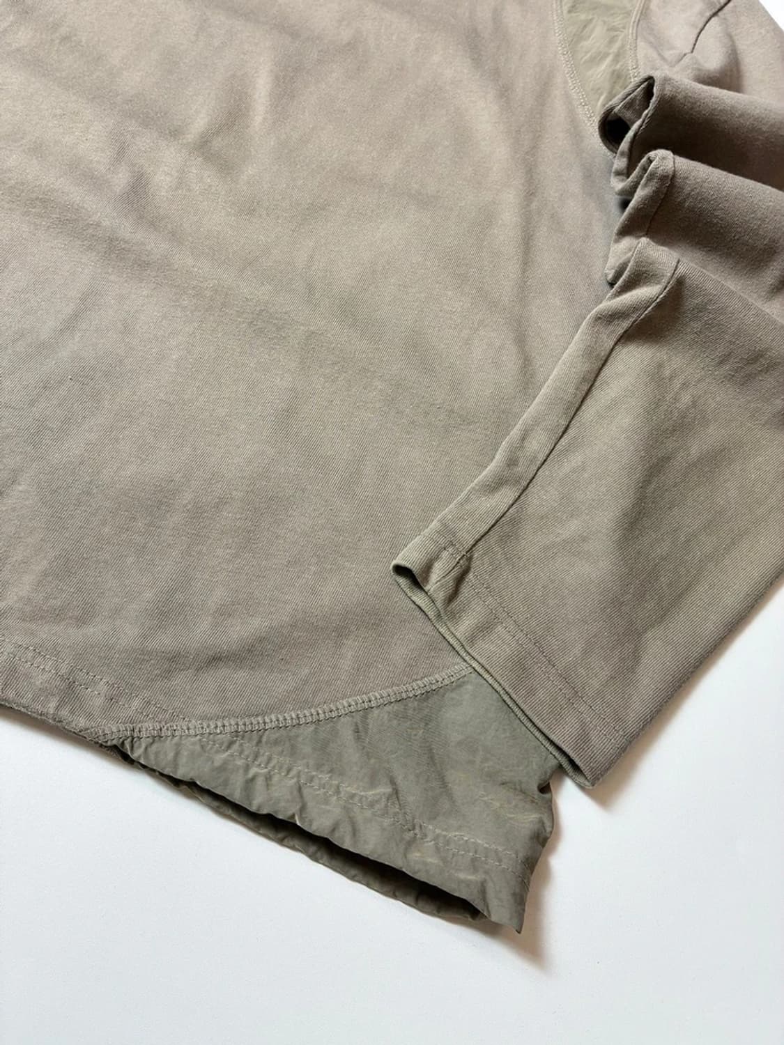 언어펙티드 22SS 절개 스티치 롱 슬리브 PN9326 상품이미지3