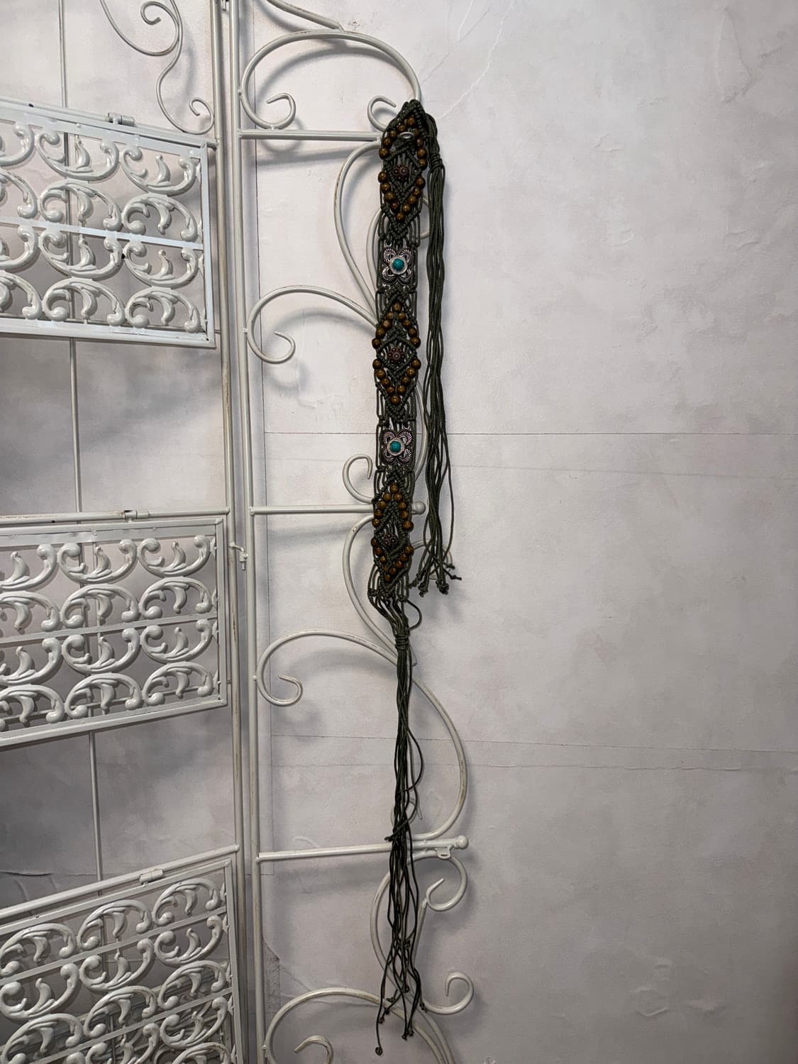 Khaki ethnic floral wood beads strap 벨트 상품이미지3