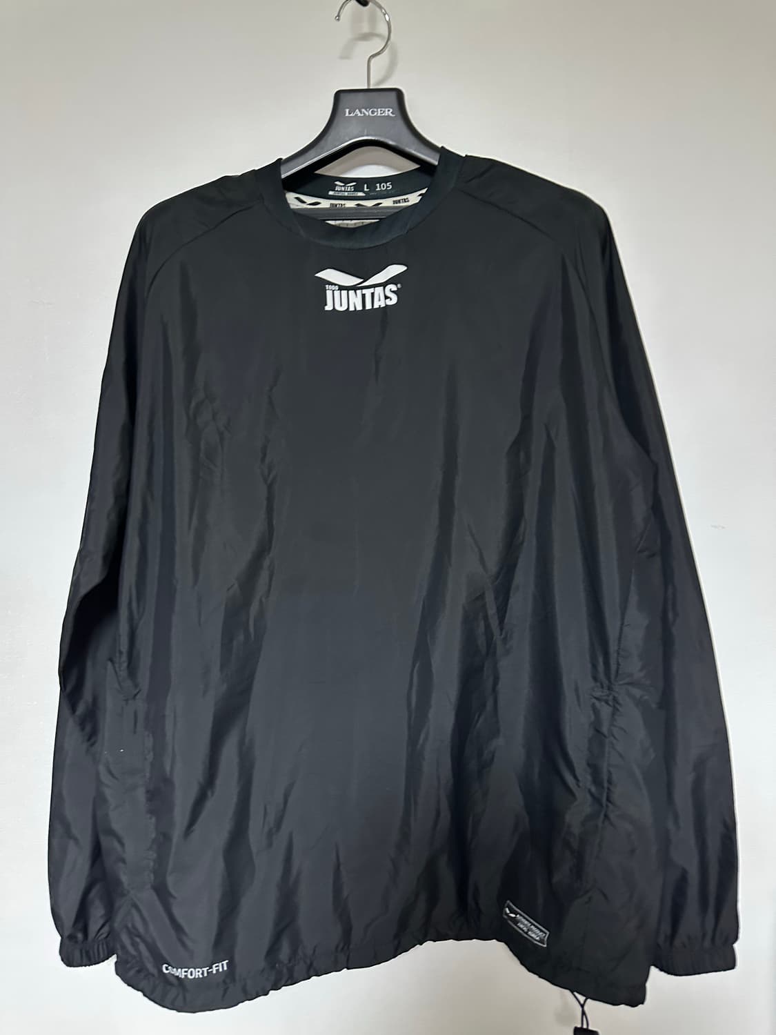 JUNTAS 검정색 바람막이 상품이미지1